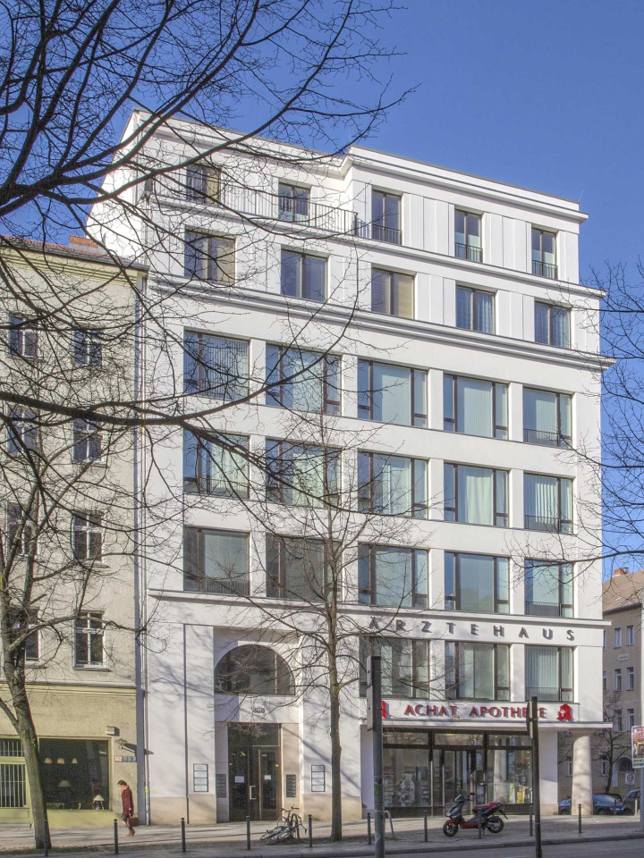 0126 AerztehausBrunnenstr 01