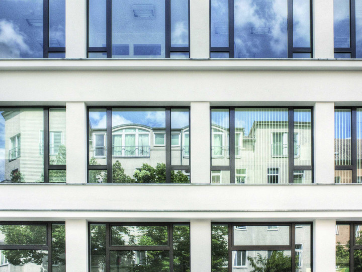 0126 AerztehausBrunnenstr 05