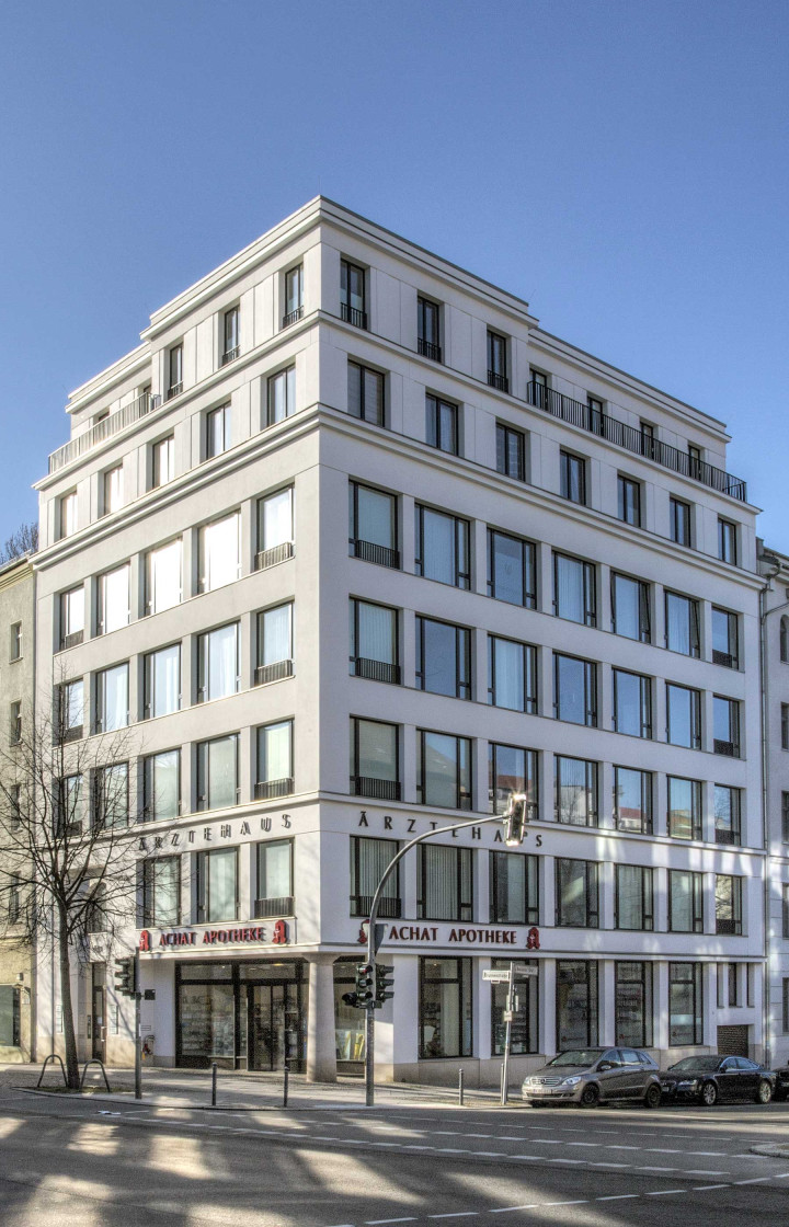 0126 AerztehausBrunnenstr 02