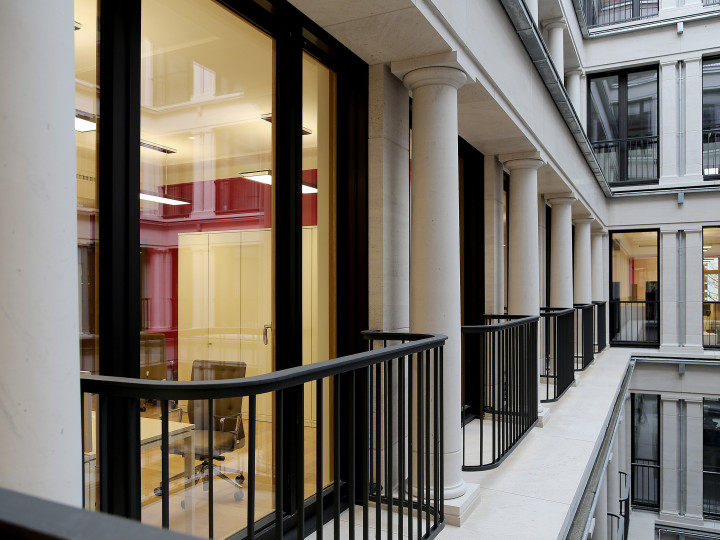 0294 Palais Holler 8